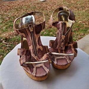 ~Snake Print Wedges~